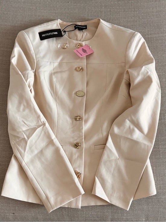 PrettyLittleThing Jackets & Blazers - PrettyLittleThing Ivory Gold-Button Tailored Blazer